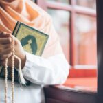 জুমার প্রথম ও দ্বিতীয় খুতবা পড়ার নিয়ম