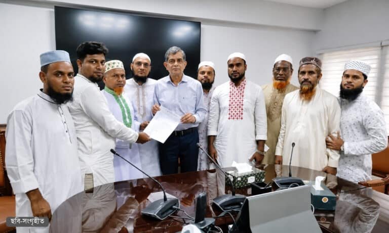 ইবতেদায়ি মাদরাসা জাতীয়করণ না হলে ১৫ জুন ধর্মঘটের হুঁশিয়ারি