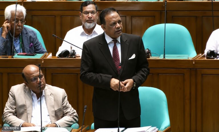 ৫০০ ও ১০০০ টাকার নোট বাতিলের প্রস্তাব, সংসদে এমপি