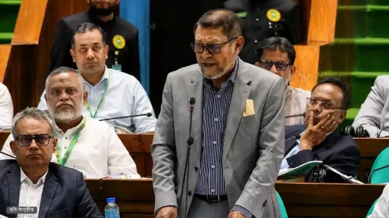 শিগগিরই এক লাখ স্বাস্থ্যকর্মী নিয়োগ, সংসদে জানালেন স্বাস্থ্যমন্ত্রী