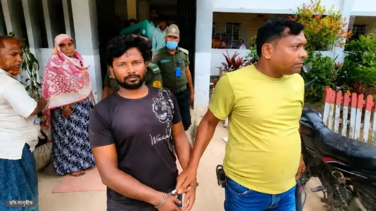 নওগাঁয় হাসপাতালে চিকিৎসা নিতে গিয়ে স্বামীর ছুরিকাঘাতে স্ত্রীর মৃত্যু