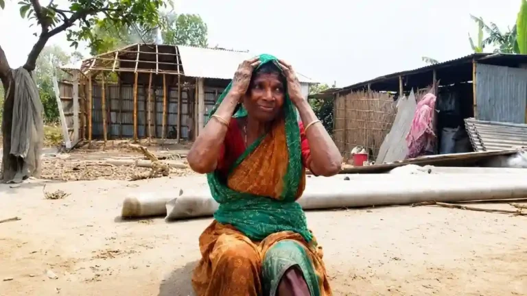 তিস্তার ভাঙনে নিঃস্ব পরিবারগুলোর আর্তনাদ স্থায়ী বাঁধের দাবি