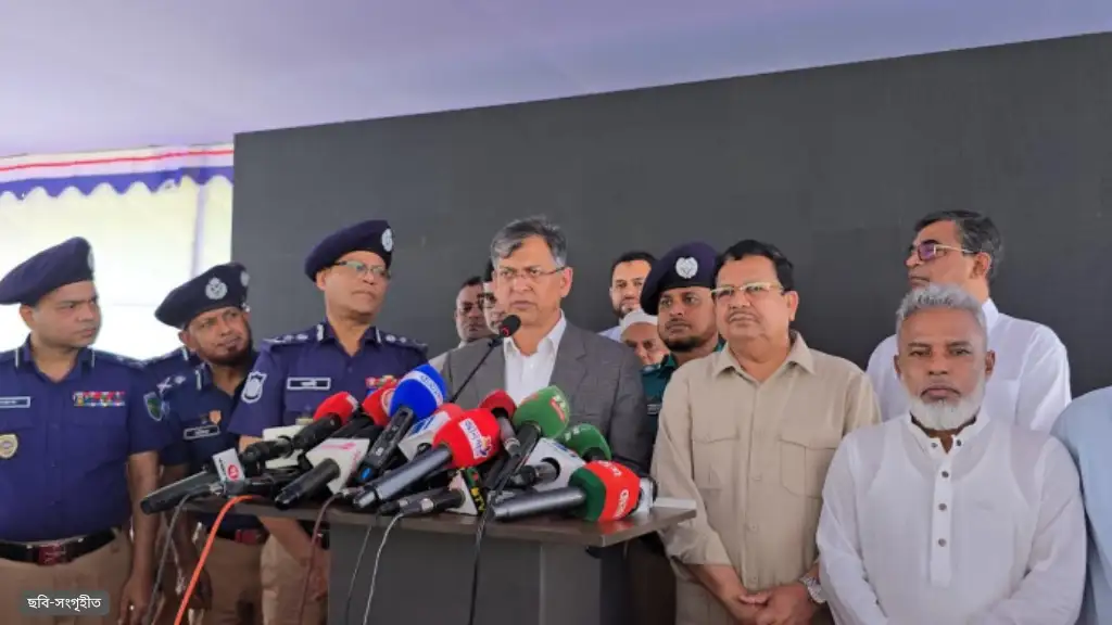 এআই ক্যামেরার নজরদারিতে মহাসড়কে বন্ধ হবে চাঁদাবাজি: স্বরাষ্ট্রমন্ত্রী