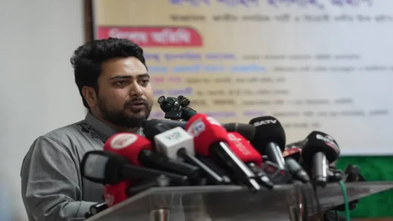 পাহাড়ের সমস্যা সমাধানে রাজনৈতিক সংলাপ প্রয়োজন, নাহিদ ইসলাম