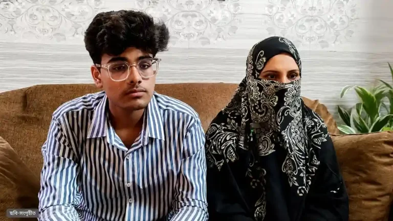 ছেলের সঙ্গে এসএসসি পরীক্ষা, মা-ছেলে দুজনই পেলেন জিপিএ-৫