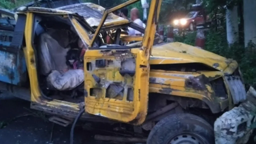 রাঙামাটিতে পিকআপ উল্টে নিহত ৪, আহত ২