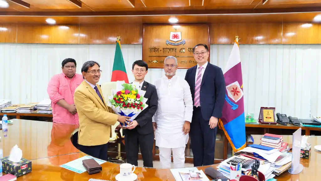 চীনা দূতাবাসের প্রতিনিধিদের মাভাবিপ্রবি পরিদর্শন, শিক্ষা গবেষণায় সহযোগিতার আশ্বাস
