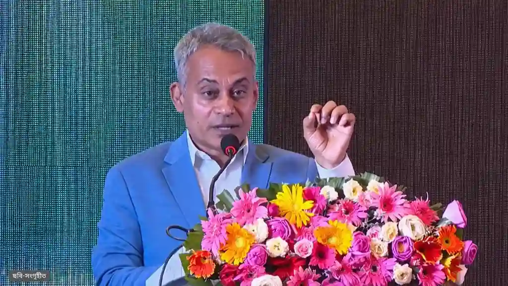 অদক্ষ চালকই সড়ক দুর্ঘটনার বড় কারণ: শেখ রবিউল আলম