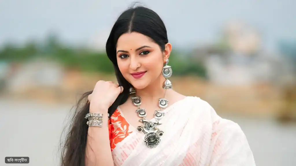 পরীমনির ওয়ালে ‘প্রথম ক্রাশ’এর ভিডিও, কীসে মুগ্ধ নায়িকা