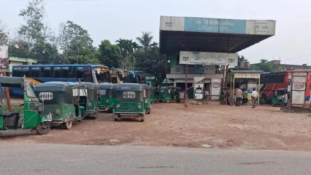 অটোগ্যাস সংকটে খাগড়াছড়ি, বিপাকে চালক-অ্যাম্বুলেন্স