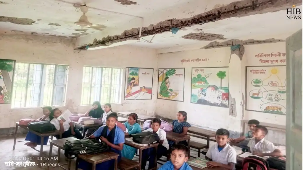 পরিত্যক্ত ভবনে চলছে ক্লাস, রাণীনগরে ৫০টির বেশি প্রাথমিক বিদ্যালয় ঝুঁকিপূর্ণ