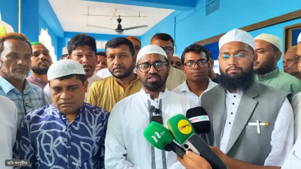ইসলামের বুকে ছুরি মারবেন না: জামায়াতের উদ্দেশে রাশেদ খান